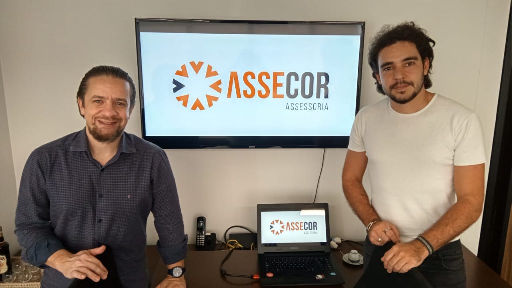 Os executivos André Oliveira e Lucas Camillo / Foto: William Anthony/JRS