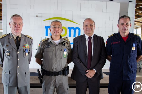 Grupo MBM homenageia instituições militares