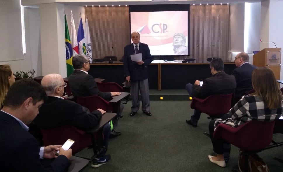 José Osvaldo de Miranda, presidente do Conselho Consultivo, conduziu a Assembleia