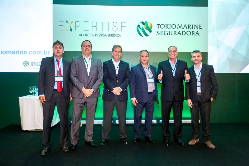 Da esquerda para a direita: Sérgio Brito, José Luís Franco, Felipe Smith, Sidney Cezarino, Valmir Rodrigues, Valdo Alves / Divulgação