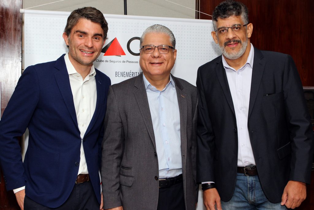 Cadu Sarkovas (Thinkseg), João Paulo Mello (presidente do CSP-MG) e Mauricio Tadeu (Ways Gestão Empresarial) / Fotos: Arnaldo Athayde