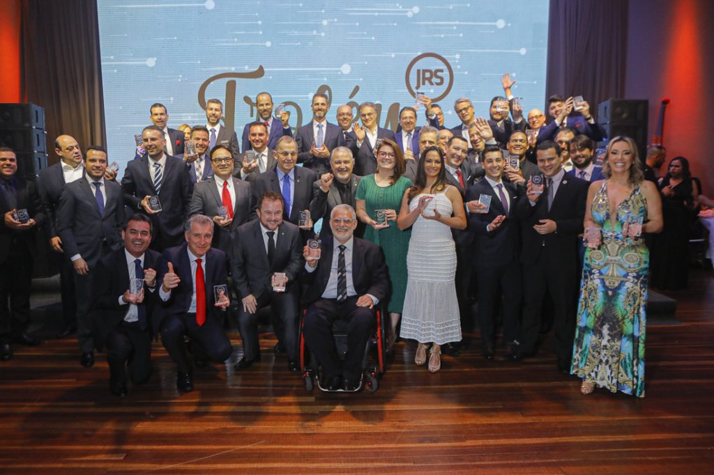 Troféu JRS 2019 reconhece nomes do mercado brasileiro de seguros