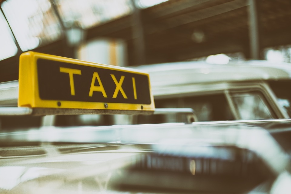 Azul Seguros amplia cobertura destinada a táxis para todo o país
