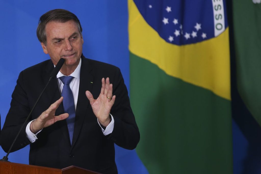 "Quer seguro vai na seguradora", diz Bolsonaro; Seguradora Líder afirma que reduziu fraudes no DPVAT