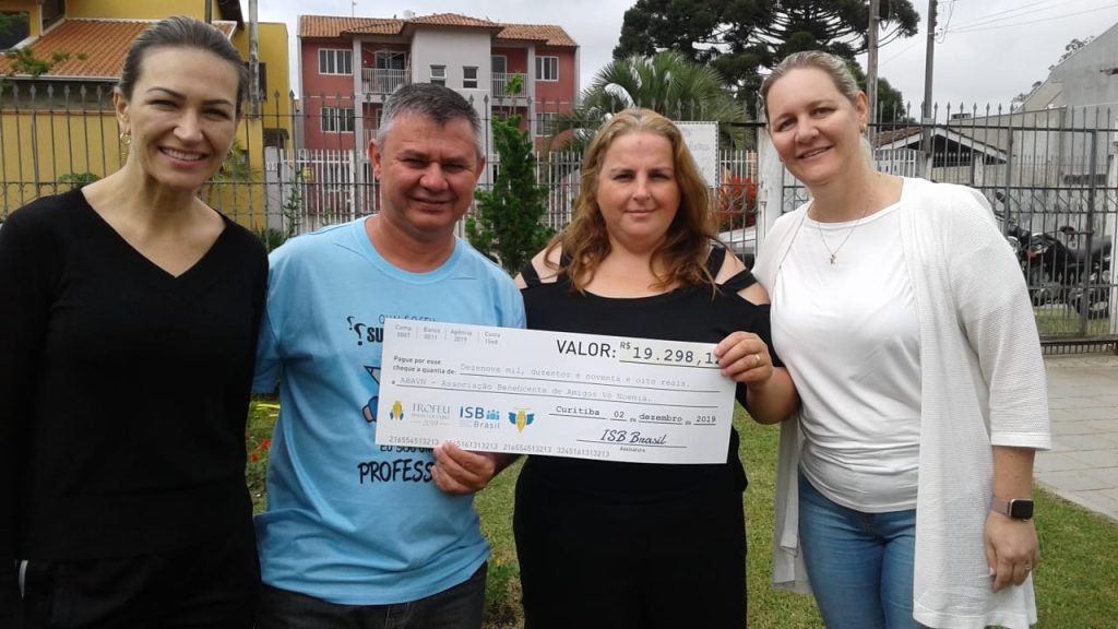 ISB Brasil arrecada cerca de R$ 20 mil para lar de idosos de Piraquara, no Paraná