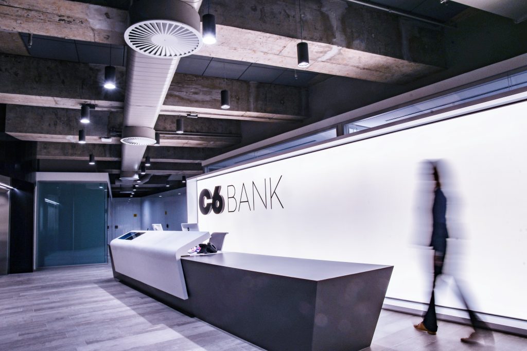C6 Bank agora permite compra e venda de ações dentro do app do banco