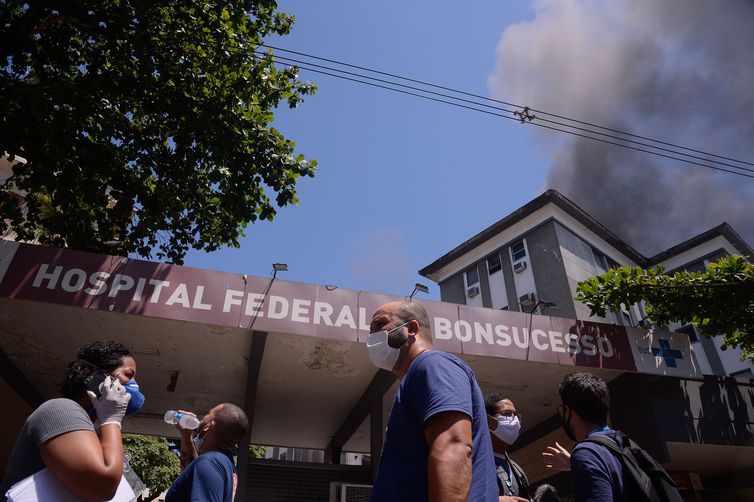 Incêndio no Hospital Geral de Bonsucesso - Foto: Tânia Rêgo/Agência Brasil