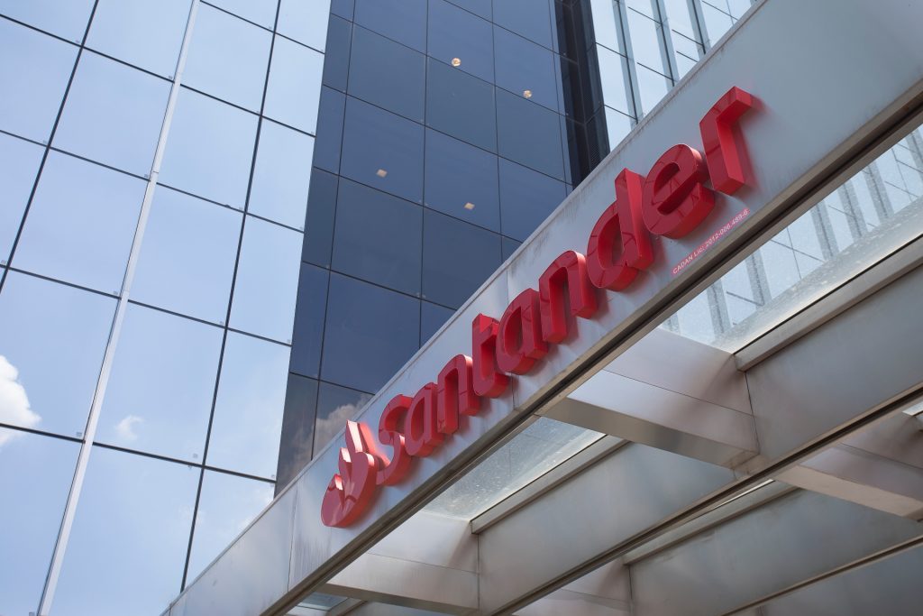Santander estende prazo de pagamento de empréstimos para seis anos / Divulgação
