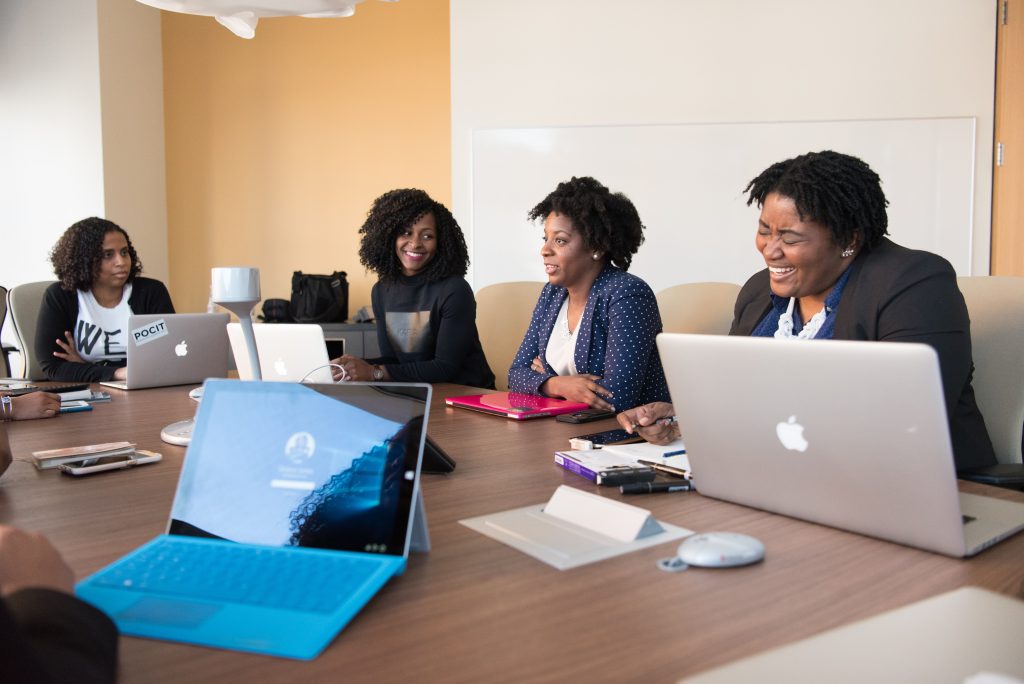 MetLife cria programa interno de mentoria para colaboradores negros