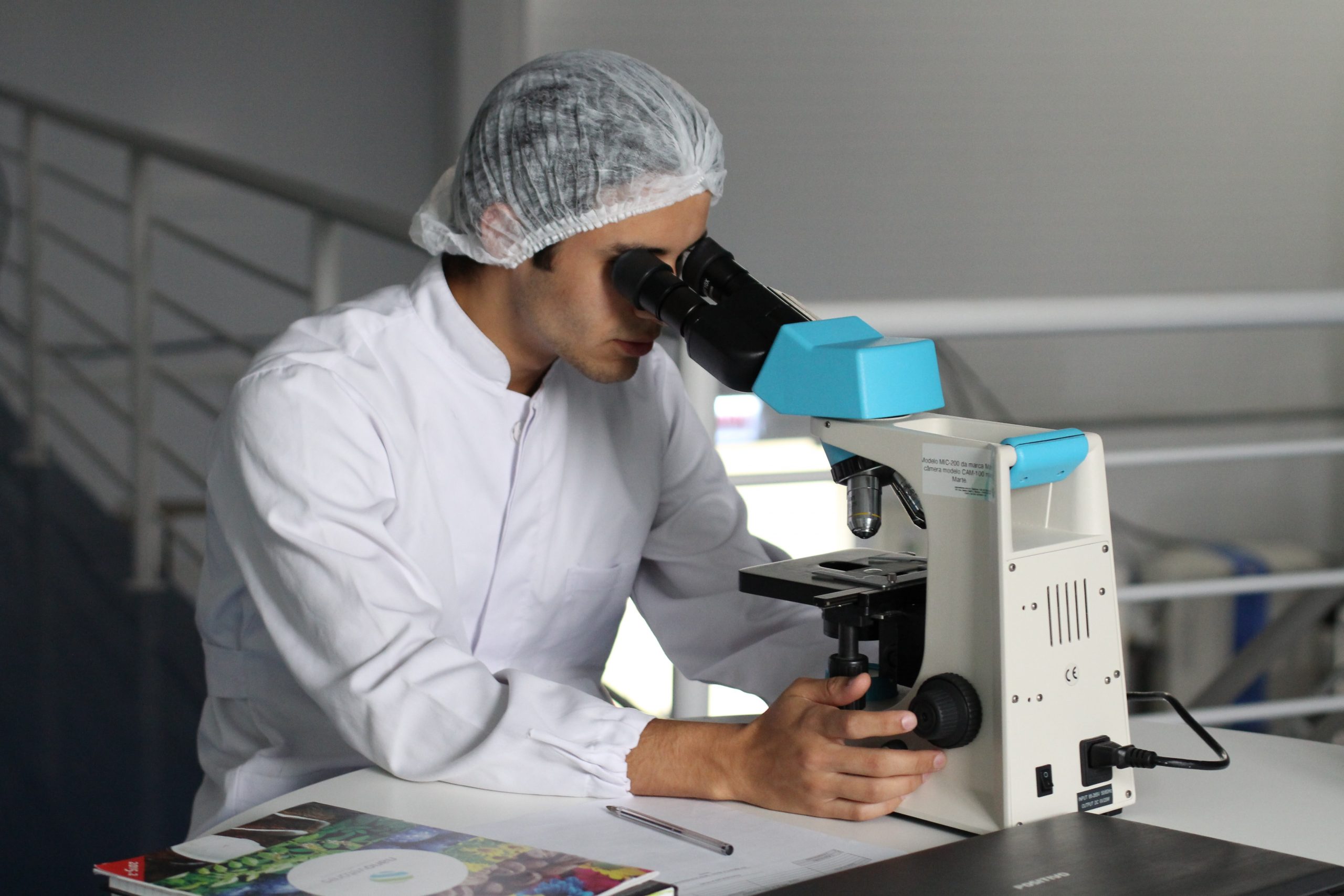 Curso de extensão gratuito da PUC Campinas e EMS tem foco em pesquisa clínica no ambiente corporativo farmacêutico