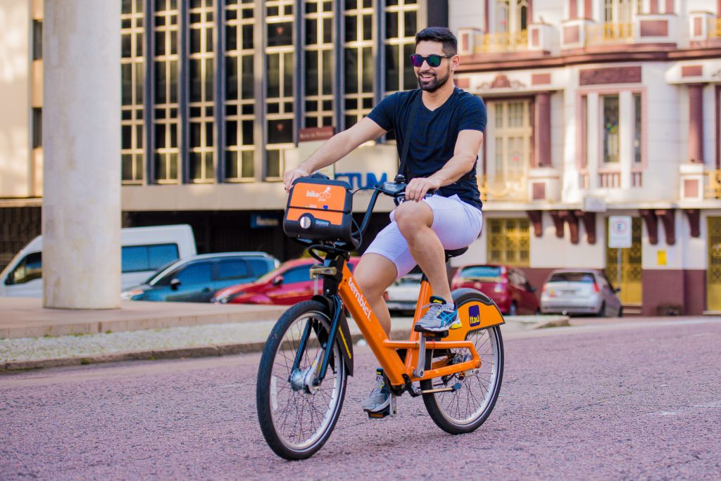 Vamos pedalar? Confira dicas para andar de bike em Porto Alegre / Divulgação