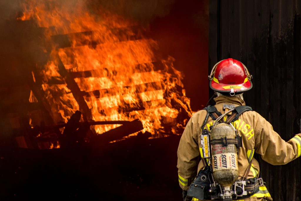 Notificações de incêndios estruturais na indústria aumentam 39% até julho