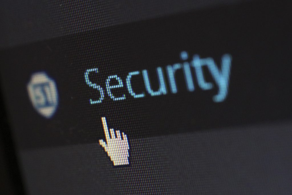 Lockton e Santander Corporate alertam empresas para riscos cibernéticos em webinar