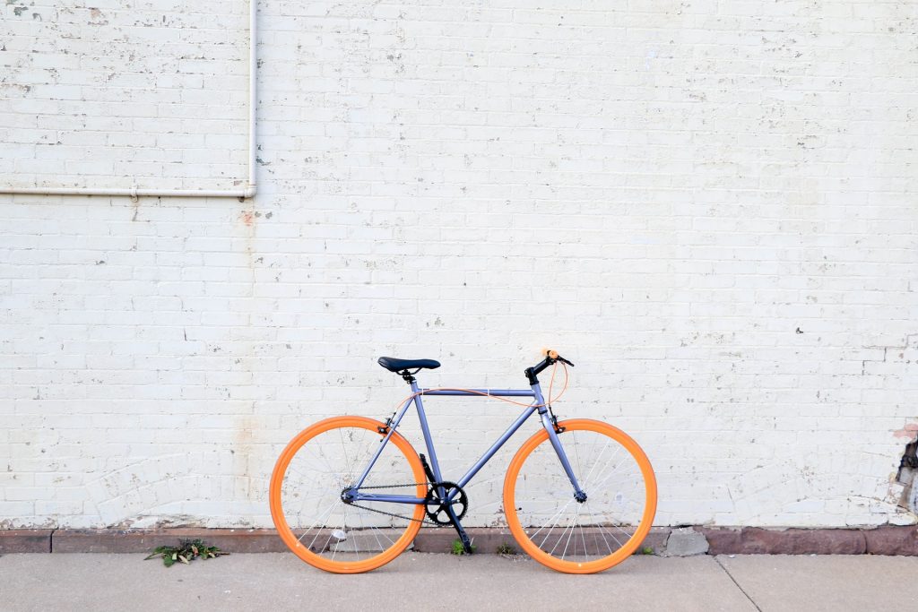 Assistência bicicleta garante tranquilidade para usuários que optam por mobilidade sustentável / Foto: Tiffany Nutt / Unsplash Images