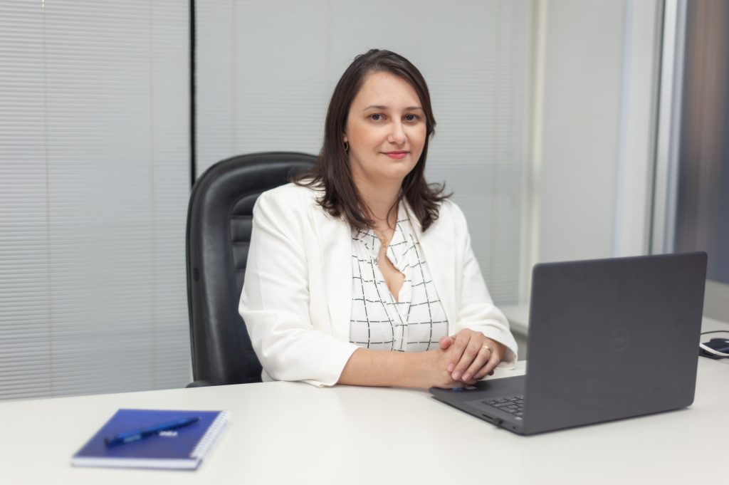 Kamila Souza é superintendente da Área Técnica e Novos Negócios da corretora Finlândia / Divulgação