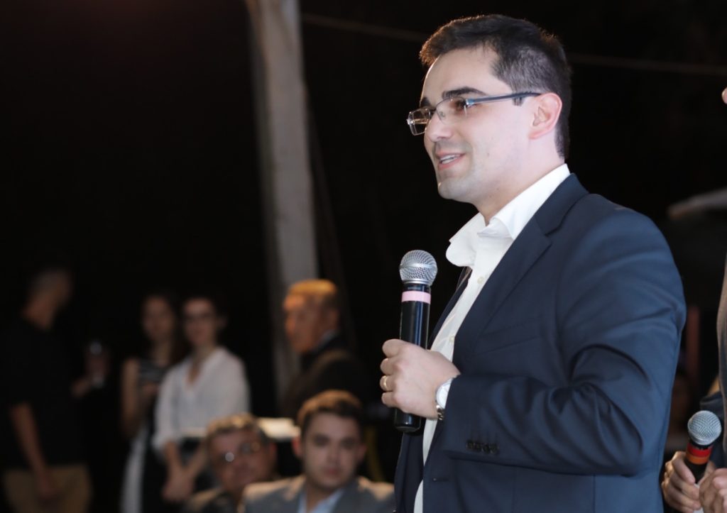 Lucas Ribeiro é presidente da Assespro-PR e CEO do Roit Bank / Divulgação
