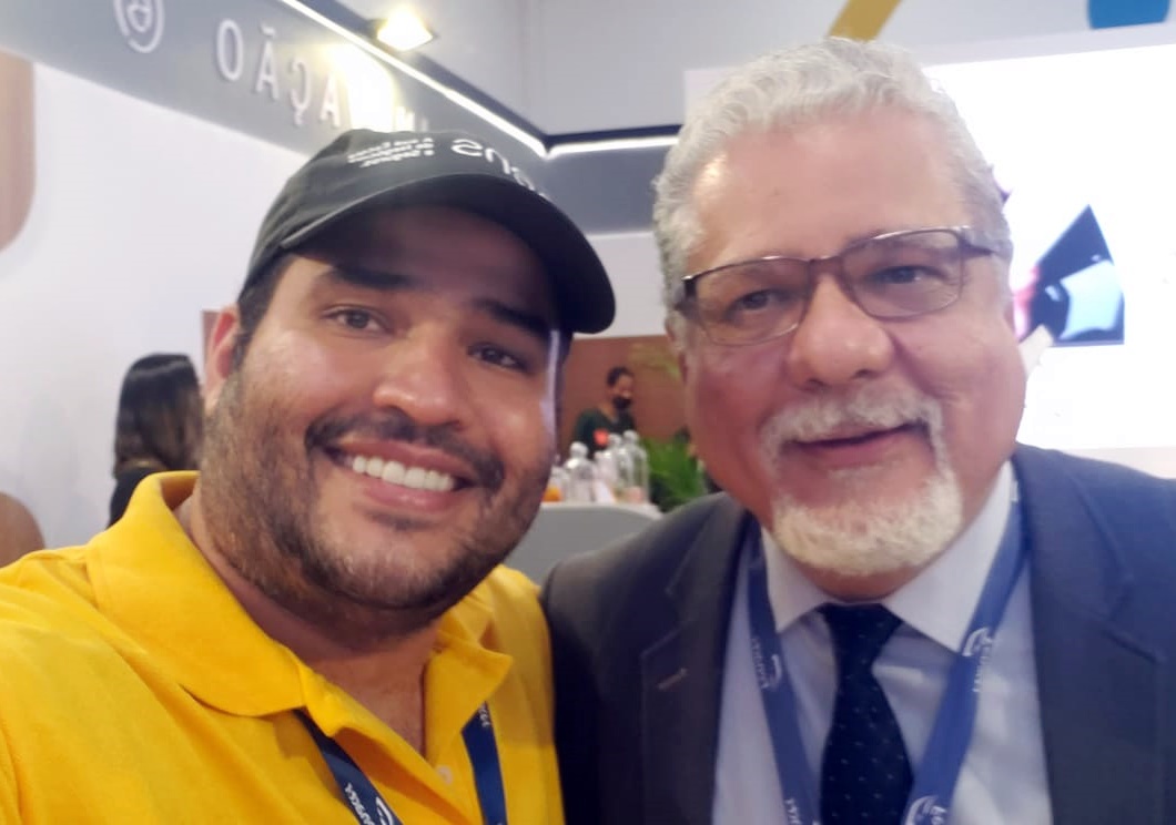 Lucas Vergilio (presidente da ENS e deputado federal) ao lado do presidente do CSP-MG, João Paulo Moreira de Mello / Divulgação