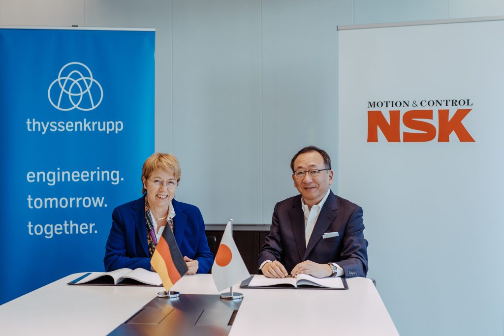 Martina Merz, CEO da thyssenkrupp; e Saimon Nogami, do vice-presidente executivo sênior da NSK Ltd / Divulgação