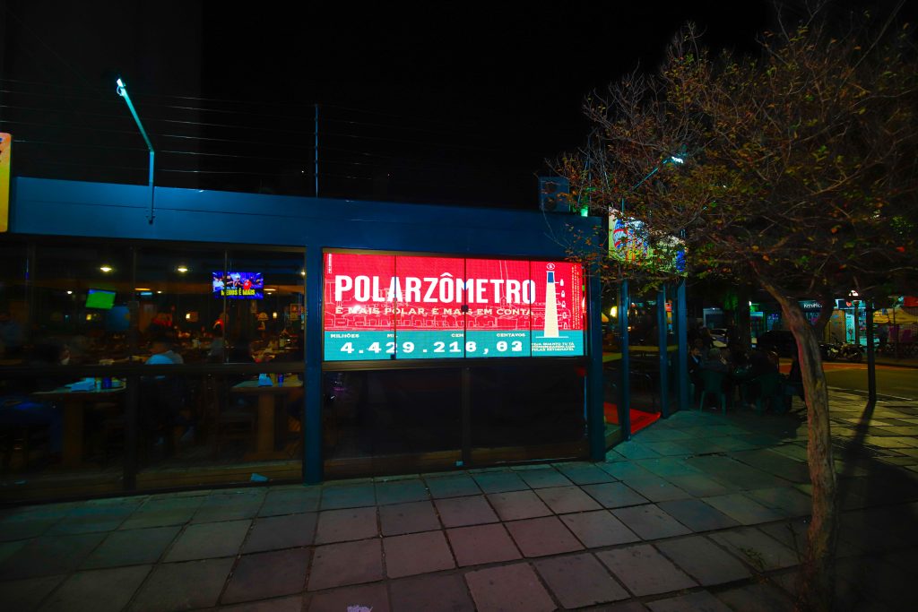 Polarzômetro mostra economia gerada com o consumi de cerveja gaúcha em bares de Porto Alegre / Foto: Johnny Marco / Grupo Austral - Polar / Divulgação