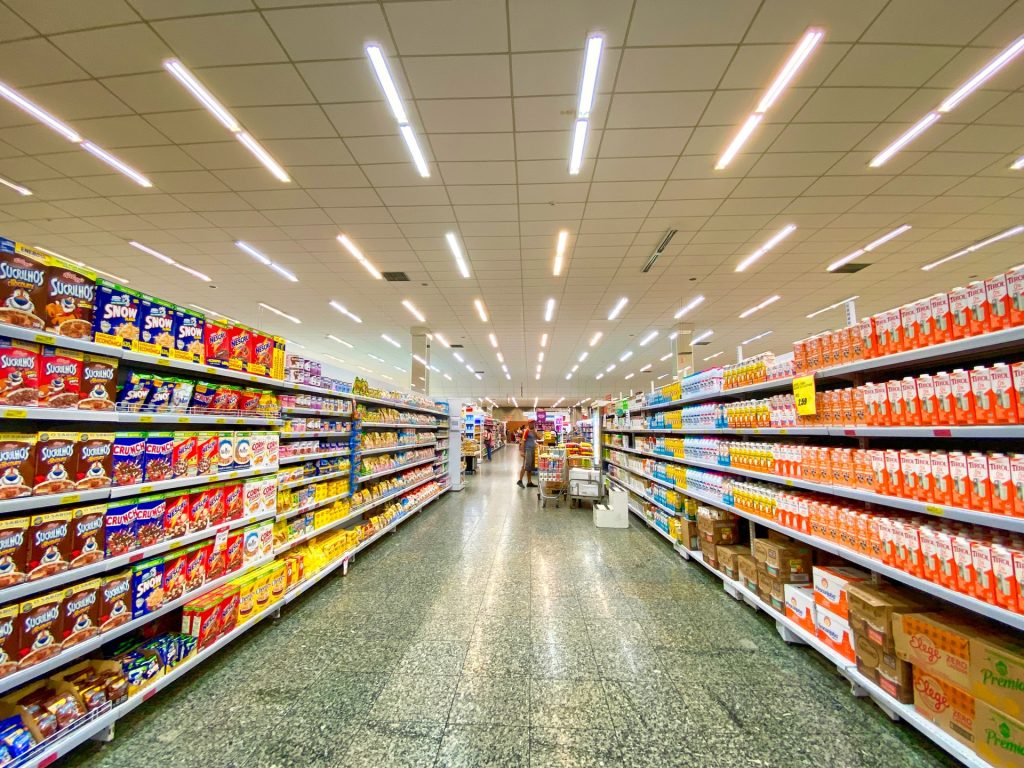 Inflação 2022: dicas para economizar nas compras de mercado sem abrir mão das prioridades / Foto: Nathália Rosa / Unsplash Images