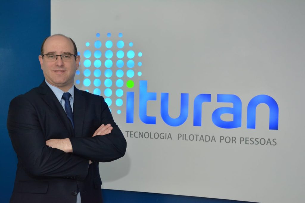 Roberto Posternak é diretor comercial varejo/produtos da Ituran Brasil / Divulgação