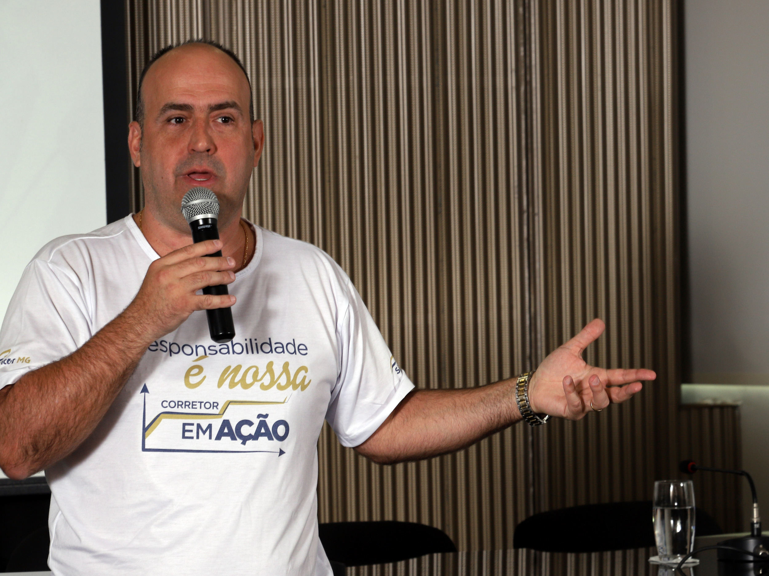 Gustavo Bentes fala do novo momento vivido pelo Sincor-MG e convida corretores a se associarem /  Foto: Arnaldo Athayde / Divulgação
