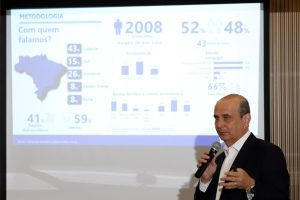 Edson Franco, presidente da FenaPrevi, durante apresentação dos resultados da pesquisa encomendada ao Instituto DataFolha